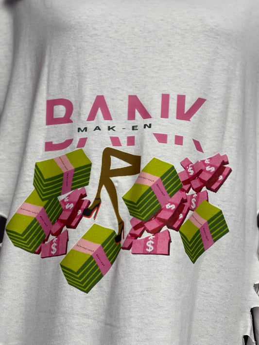 Mak-En Bank Charm Graphic T