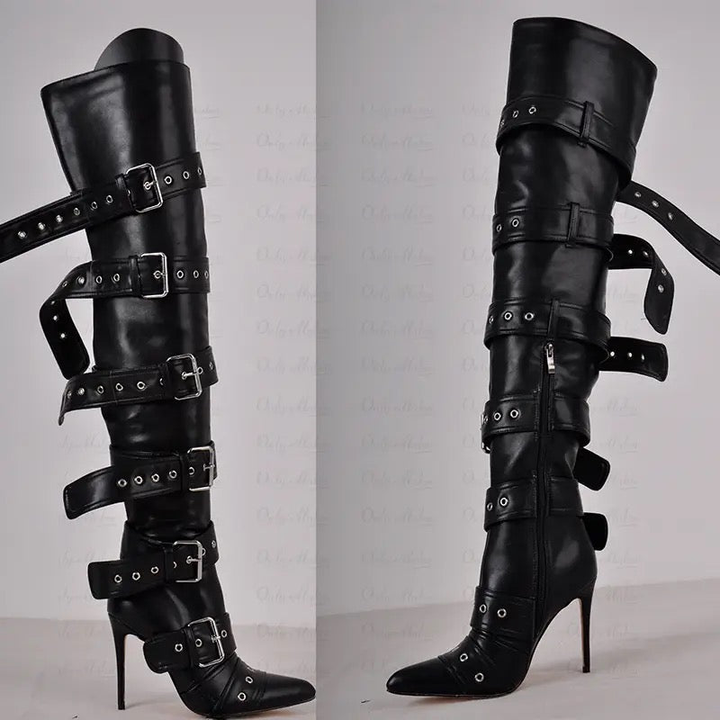 Long Rétro Buckle Boots