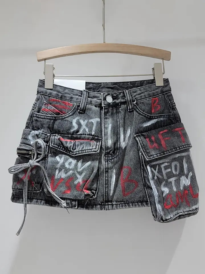 Graffiti mini skirt