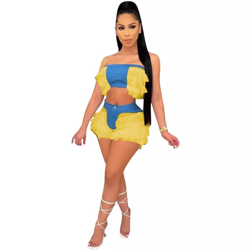 Poppin Out Ruffle Set