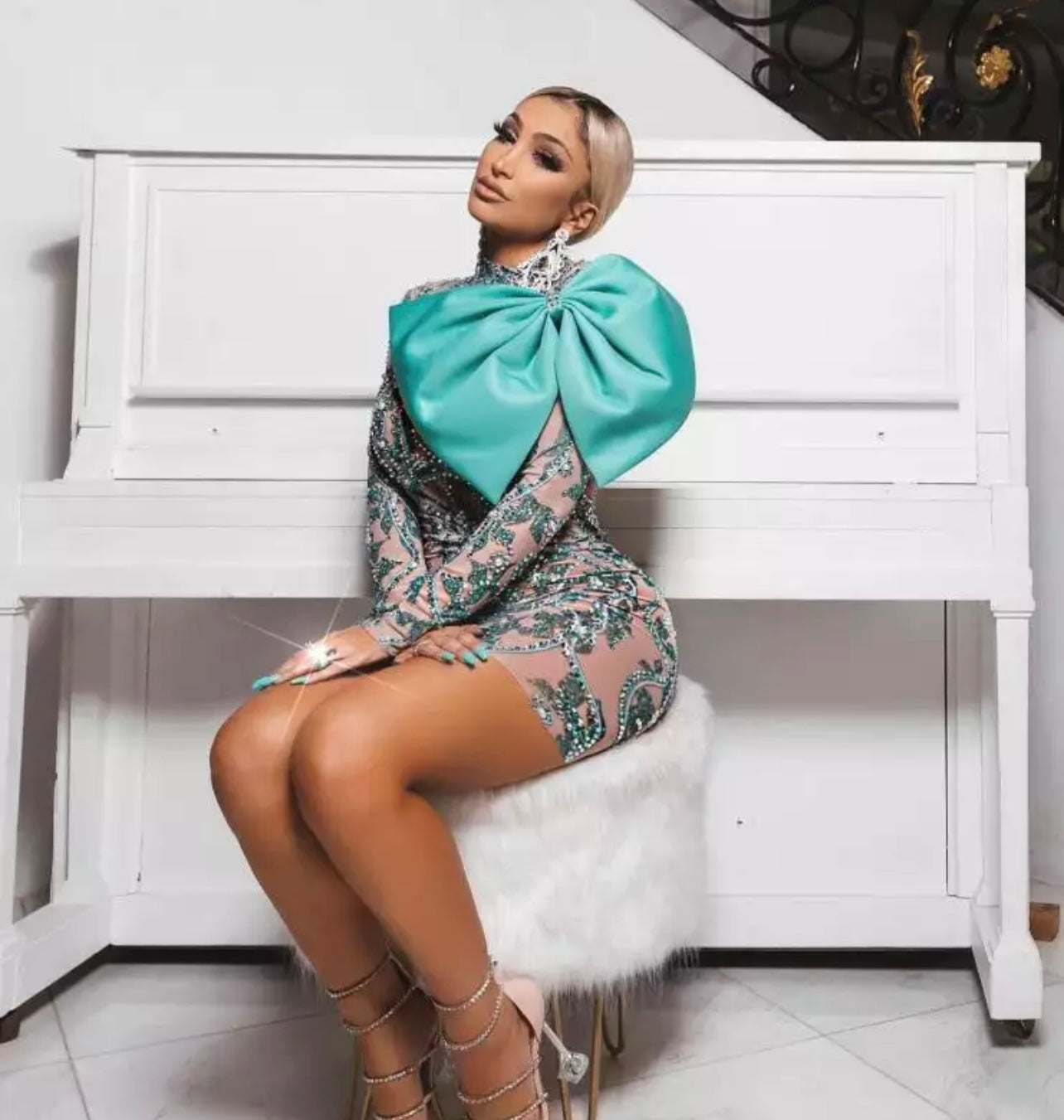 Celebtity Fashion Big Bow Dress