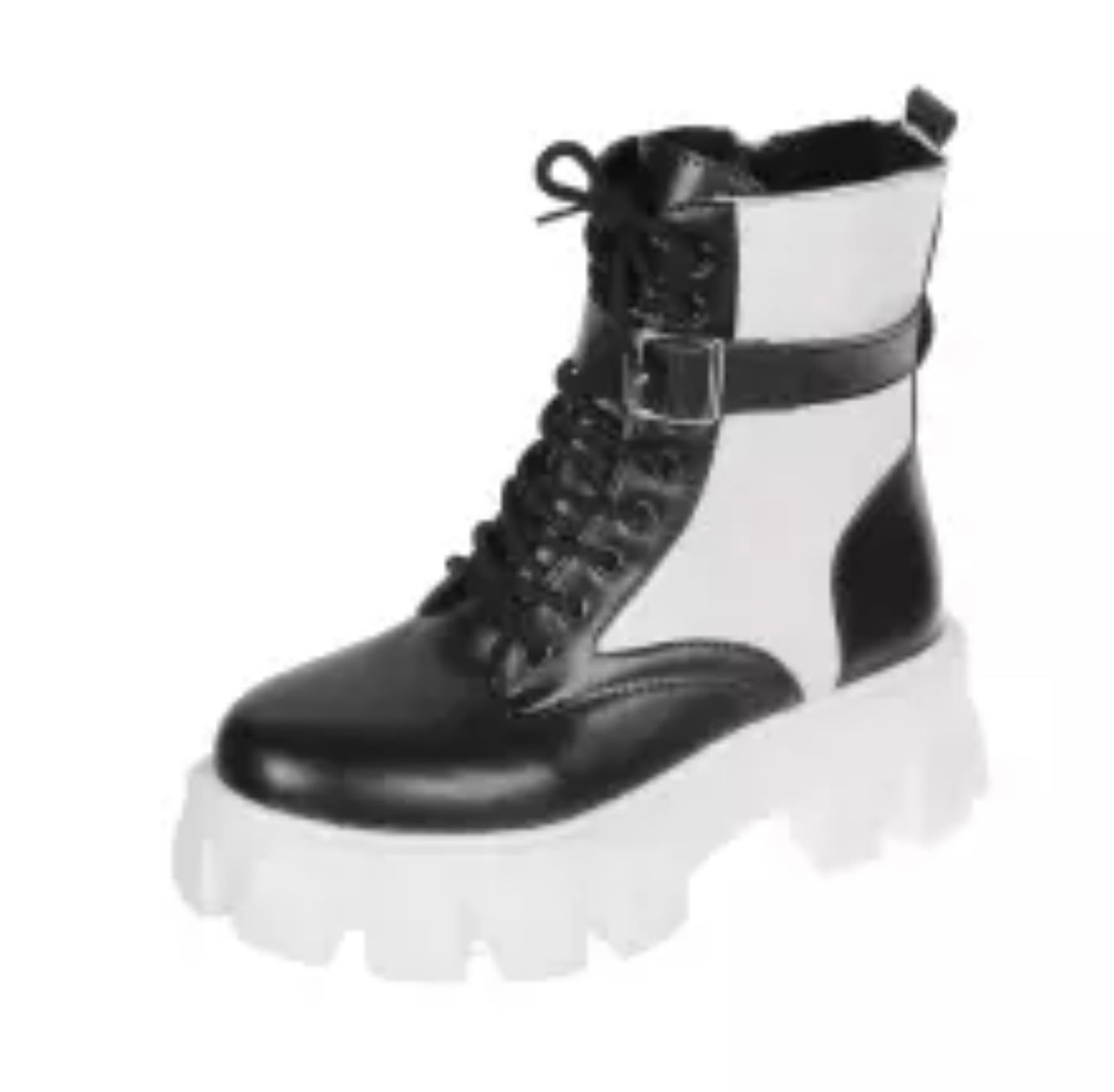 Short Pocket Boots