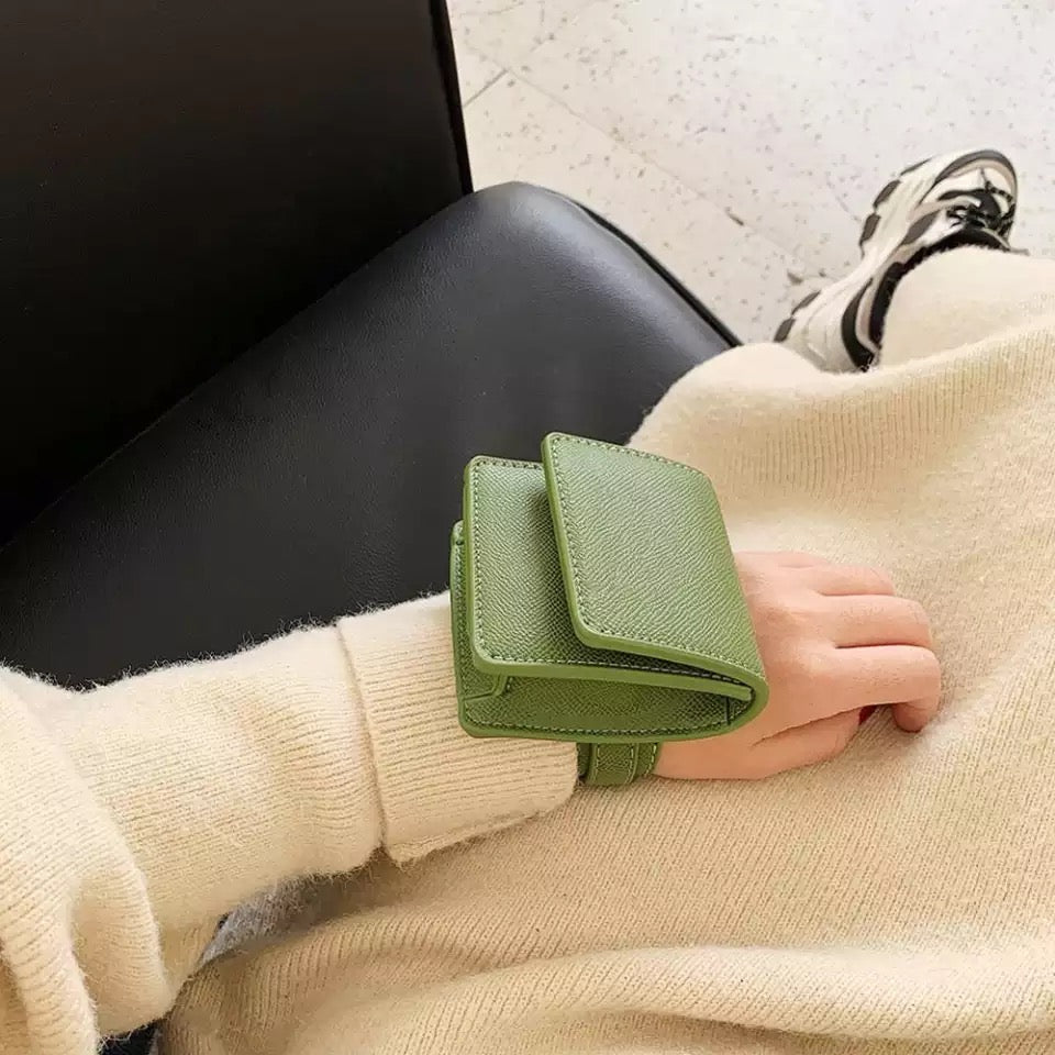 Fashionable Wrist Bag